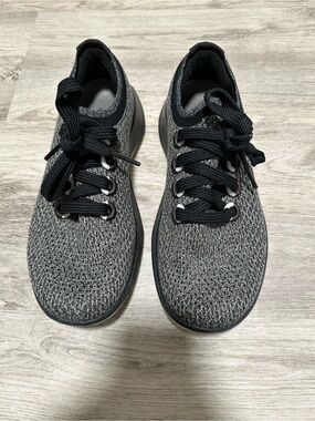 Allbirds Women’s Knit Lace Up Sneakers Black Gray Size 9.5